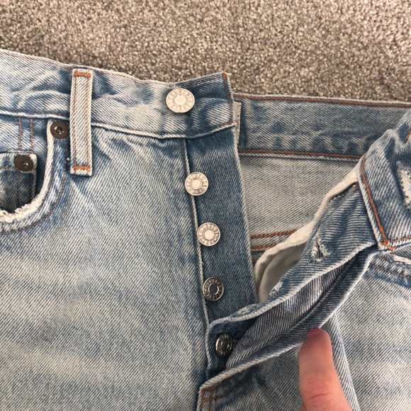 AGOLDE Parker Distressed Denim Shorts - Picture 6 of 6